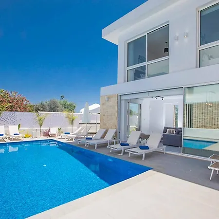 Vie Blue 5 Protaras