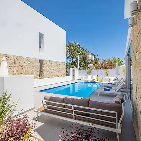 Villa Vie Blue 5 Protaras