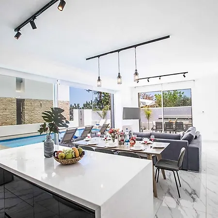 Vie Blue 5 Protaras